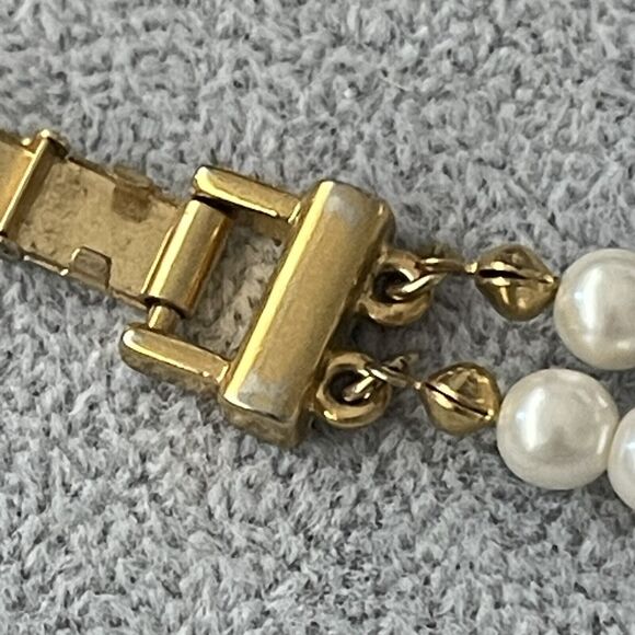 Vintage Napier Bracelet Faux Pearl Double Strand Gold Tone Pat Number 7” - Picture 4 of 6